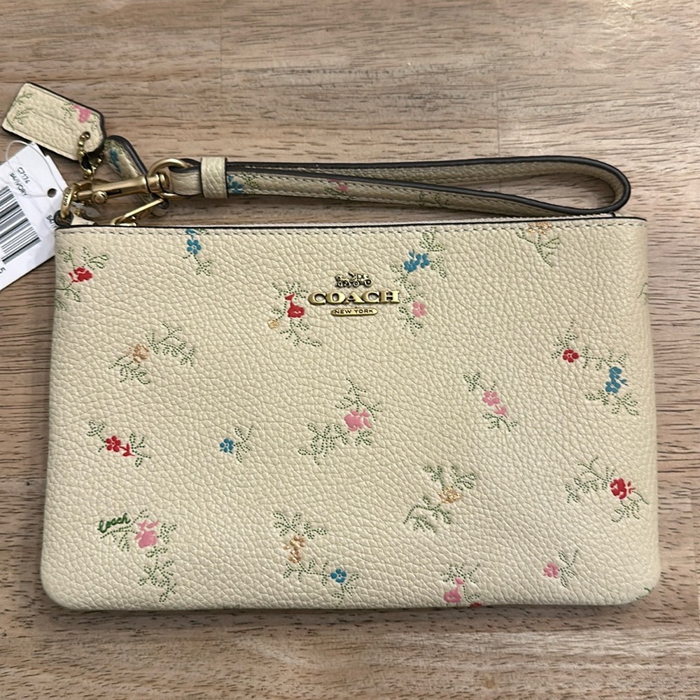 Coach Essential Wristlet In Antique Floral Print